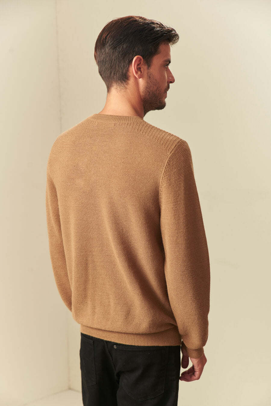 SUÉTER URTO DE BABY ALPACA COLOR CAMEL