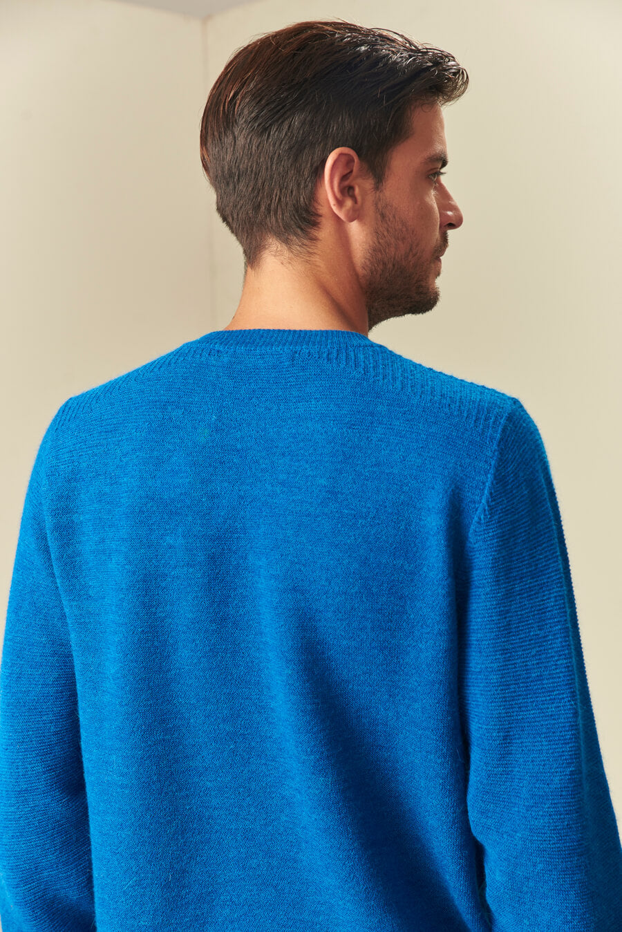 SUÉTER URTO DE BABY ALPACA COLOR CARRUBA
