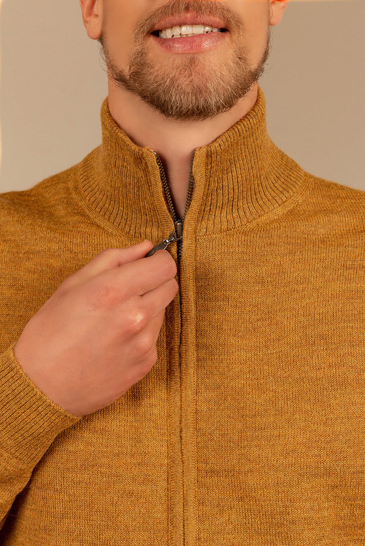 Cárdigan Andreas De Baby Alpaca Color Senape