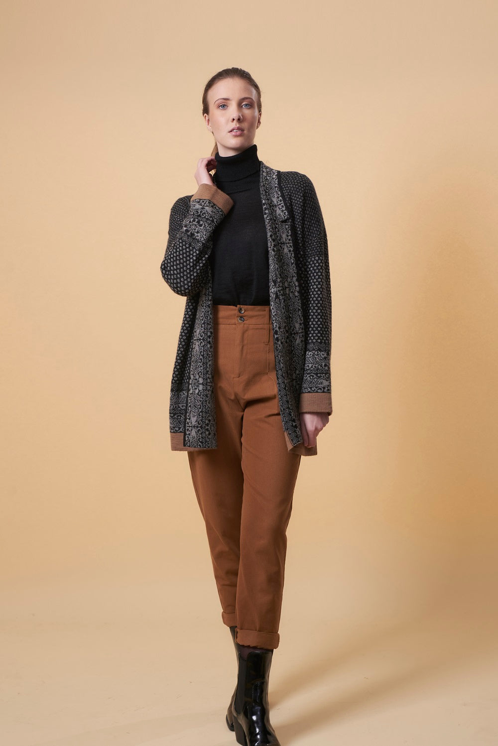 Uforia Cardigan Baby Alpaca Color Black