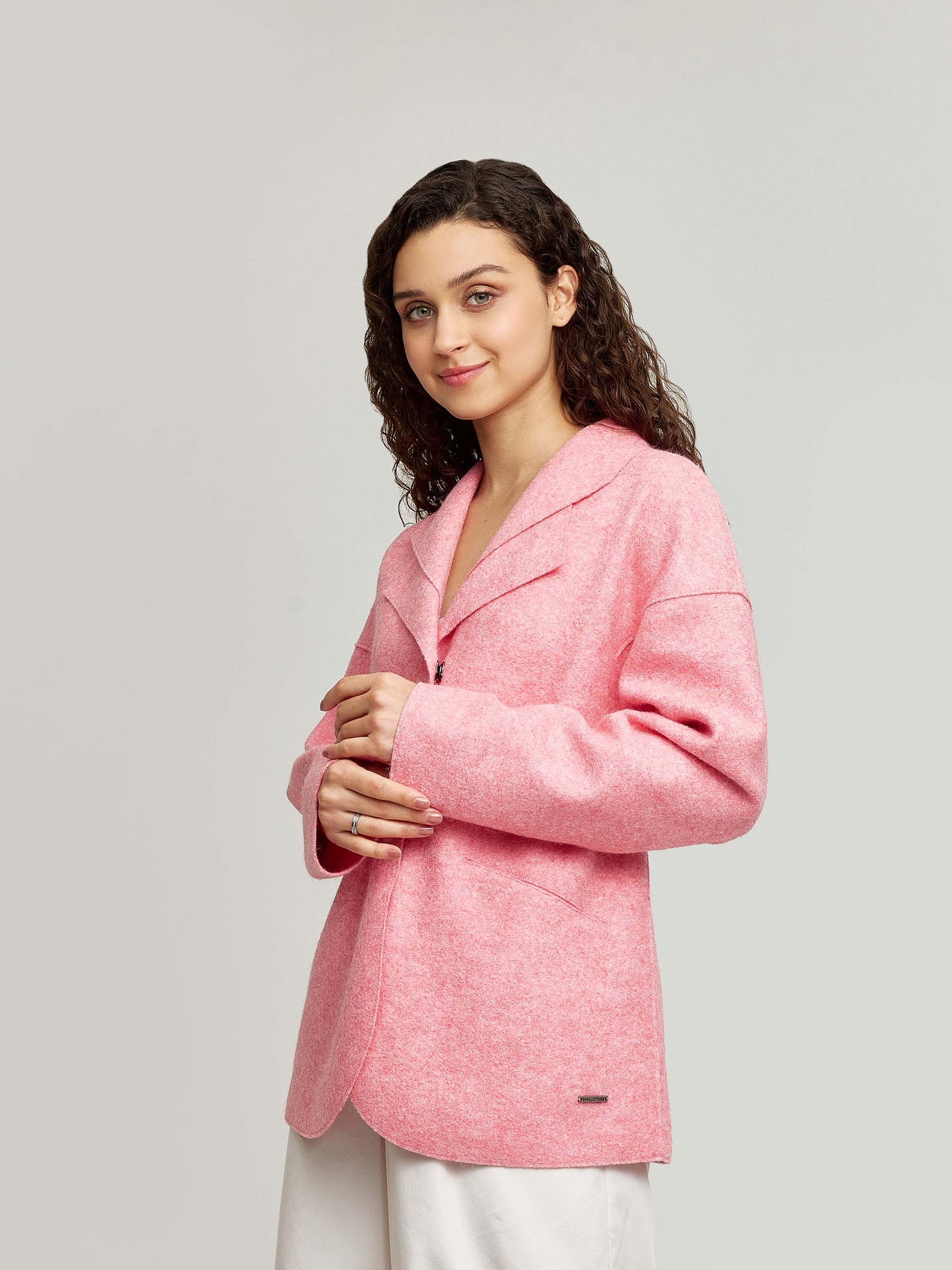Abrigo de alpaca color rosa