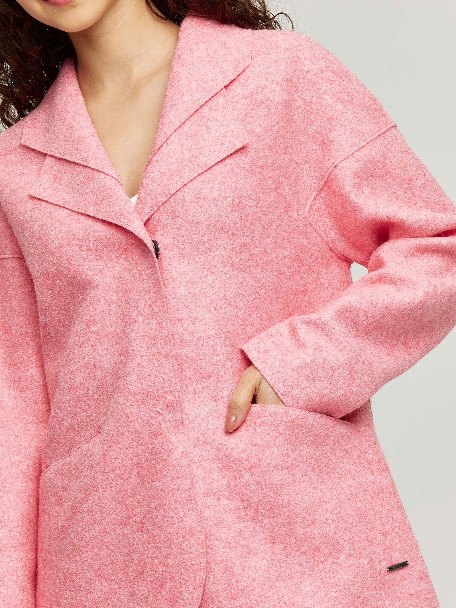 Abrigo de alpaca color rosa