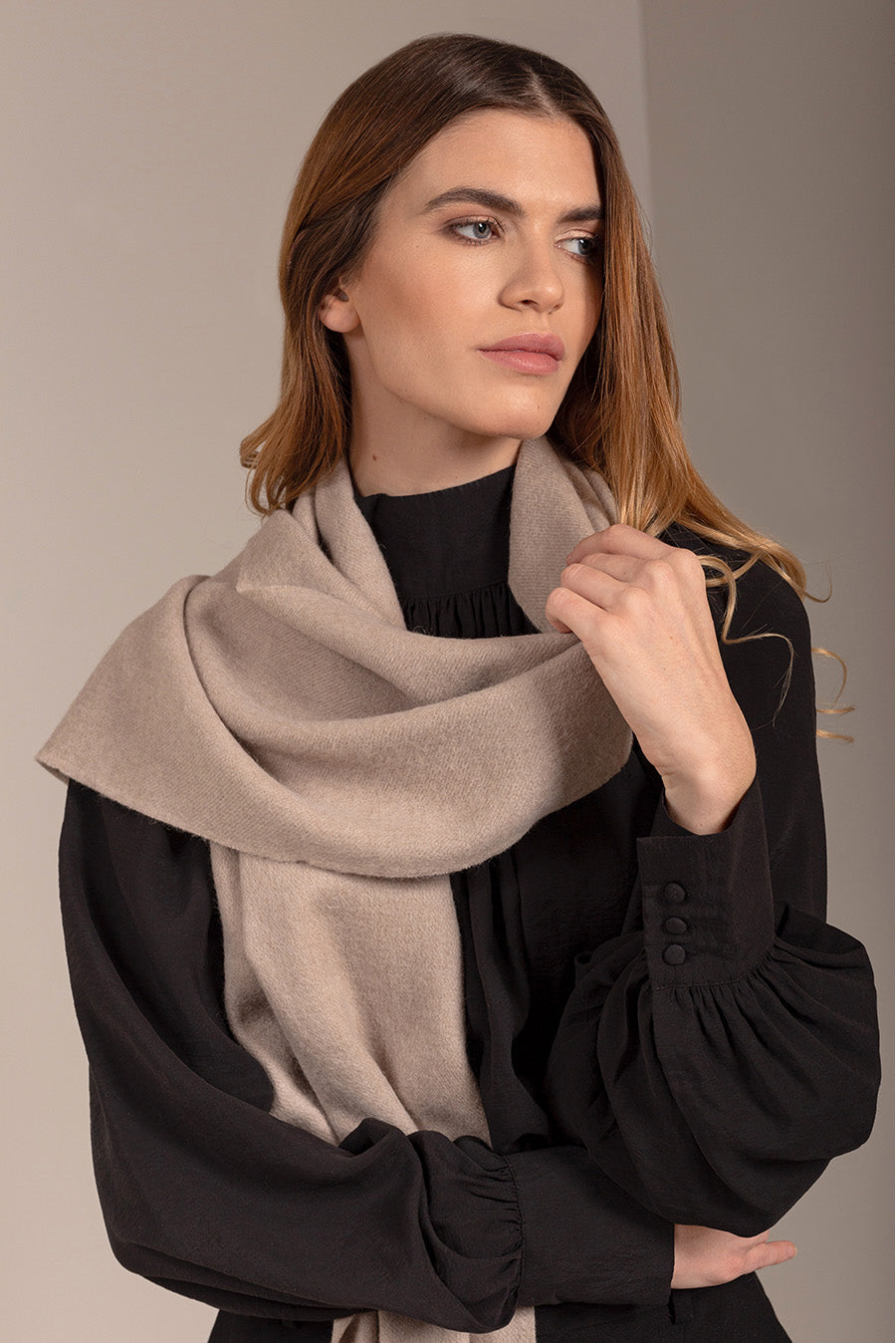 Jamas Scarf Royal Alpaca Color Polvo