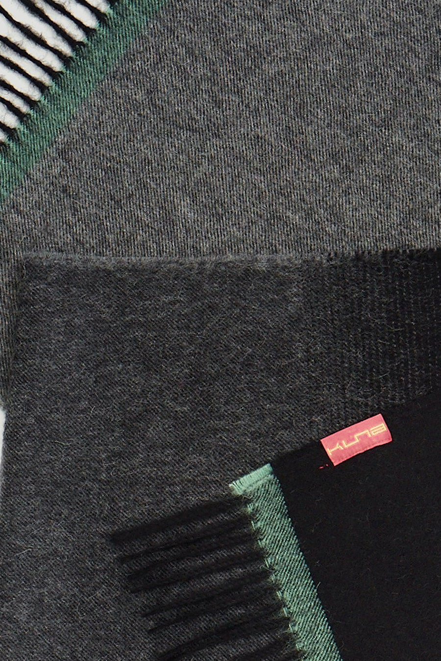 Wendell Scarf Baby Alpaca Color Black