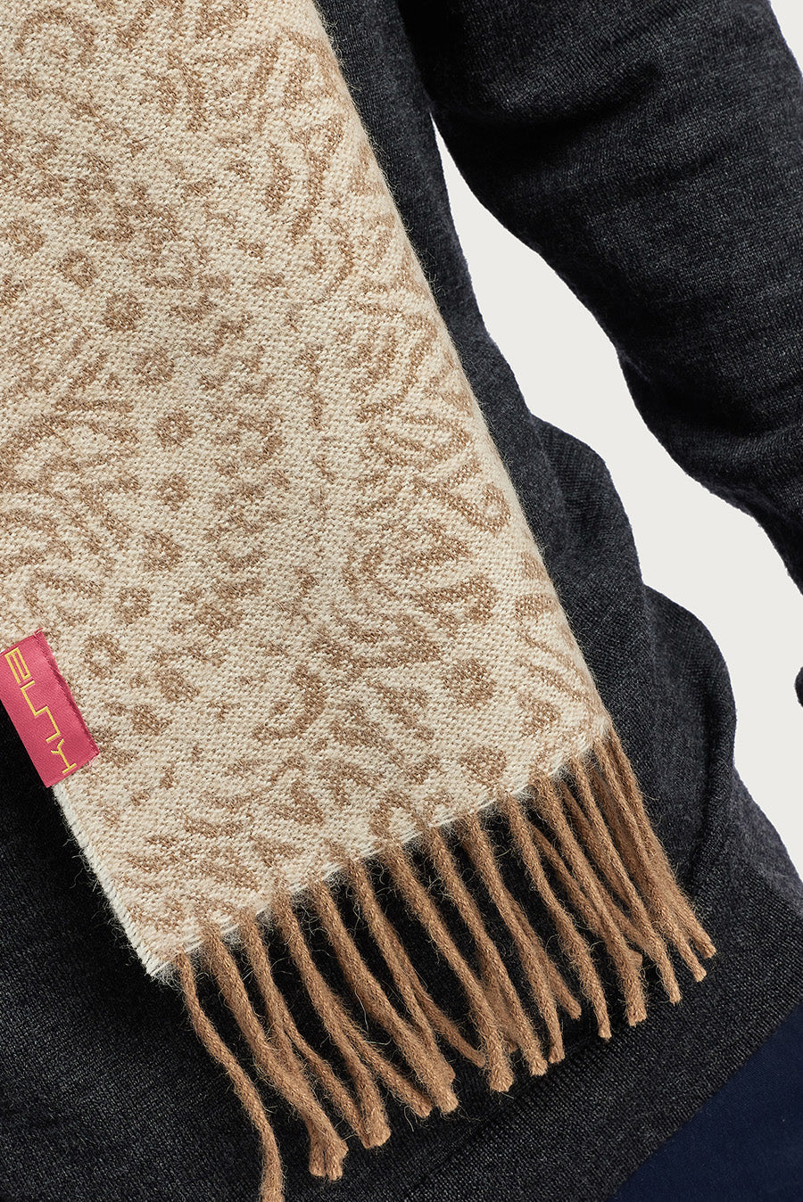 Wine Scarf Baby Alpaca Color Beige