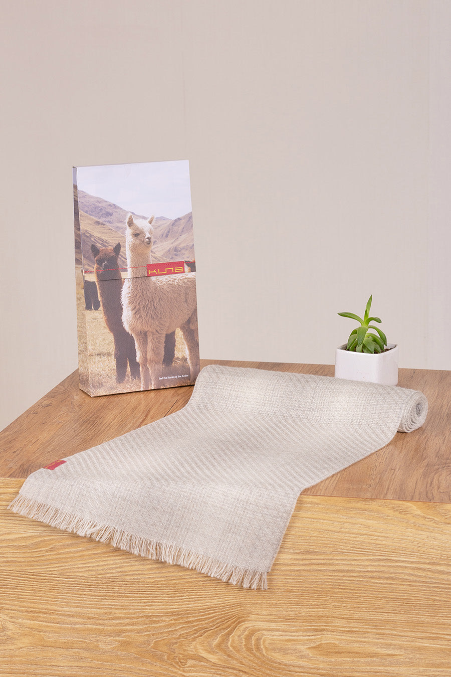 Valverde Scarf Baby Alpaca Color Grey & Claro