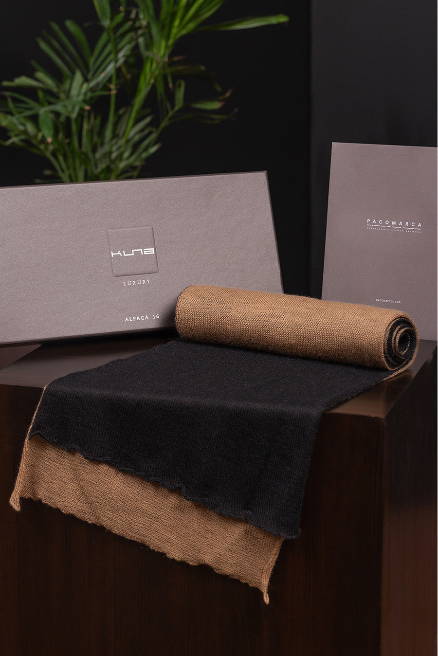 CHALINA BRANDY DE ALPACA 16 COLOR CAMEL & BLACK