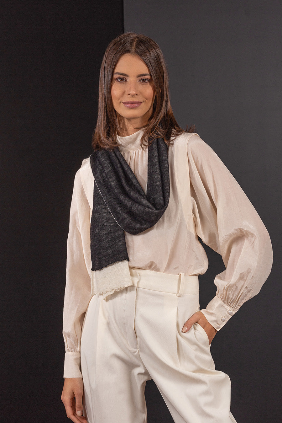 Brandy Scarf Alpaca 16 Color Ecru & Black
