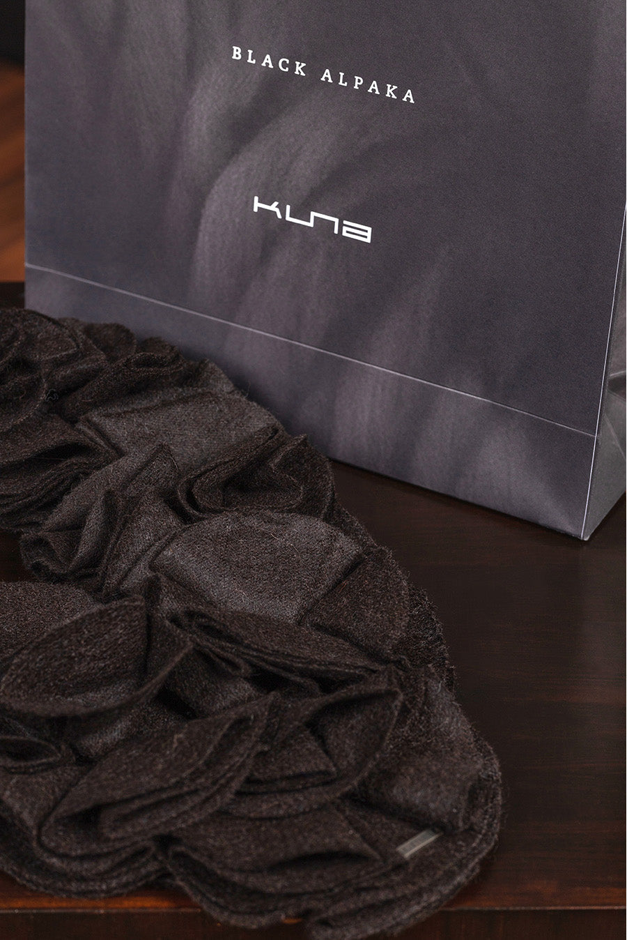 CHALINA BREST DE ALPACA BLACK COLOR BLACK