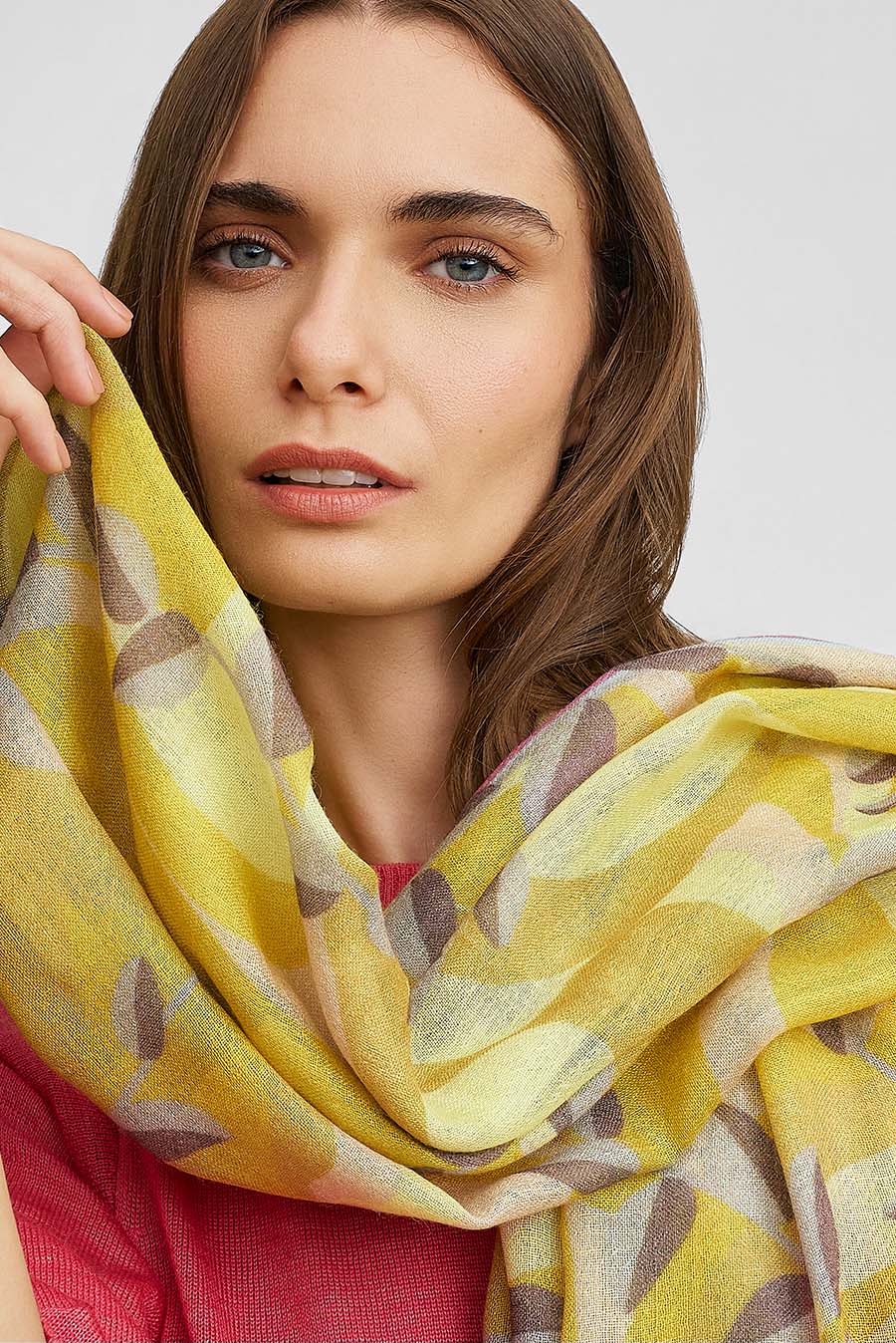 Winelight Shawl Baby Alpaca Color Yellow