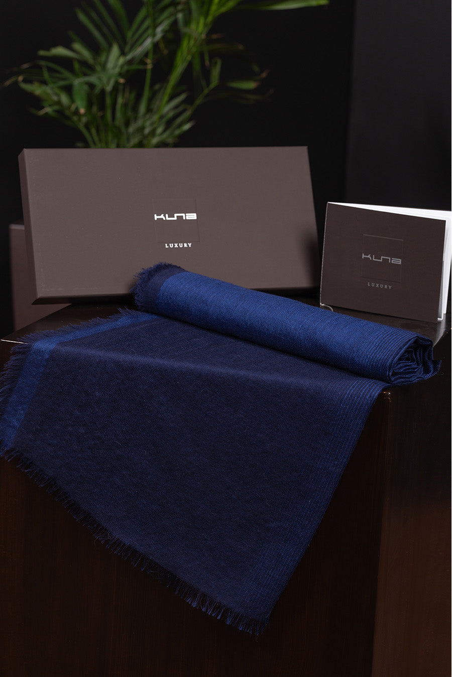 Balthazar Shawl Royal Alpaca & Silk Color Blue
