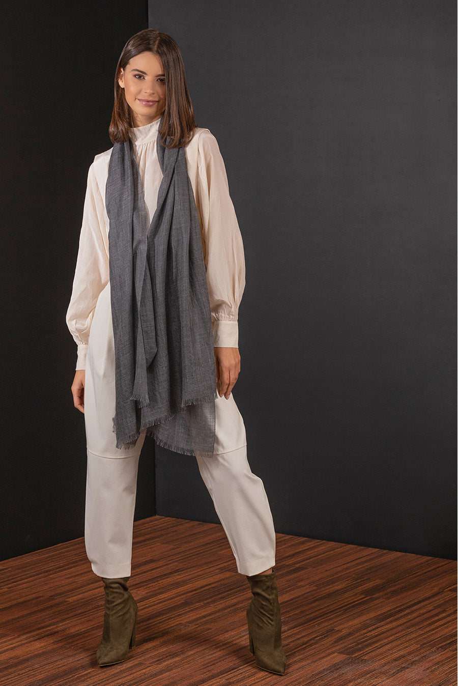 ESTOLA BORISETTE - ROYAL ALPACA & SILK DE ROYAL ALPACA & SEDA COLOR GRIS