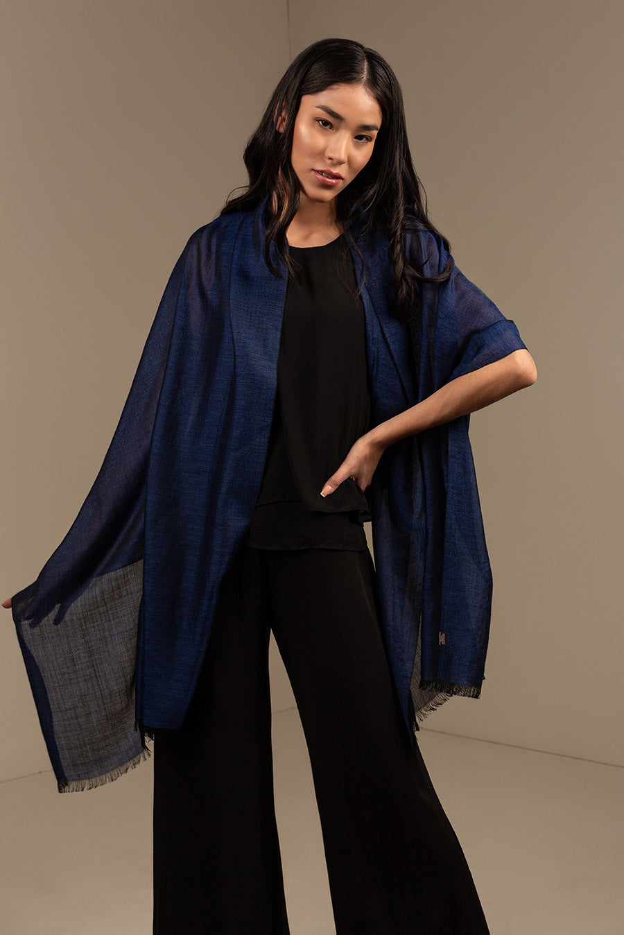 ESTOLA BILBAO DE ROYAL ALPACA & SEDA COLOR AZUL
