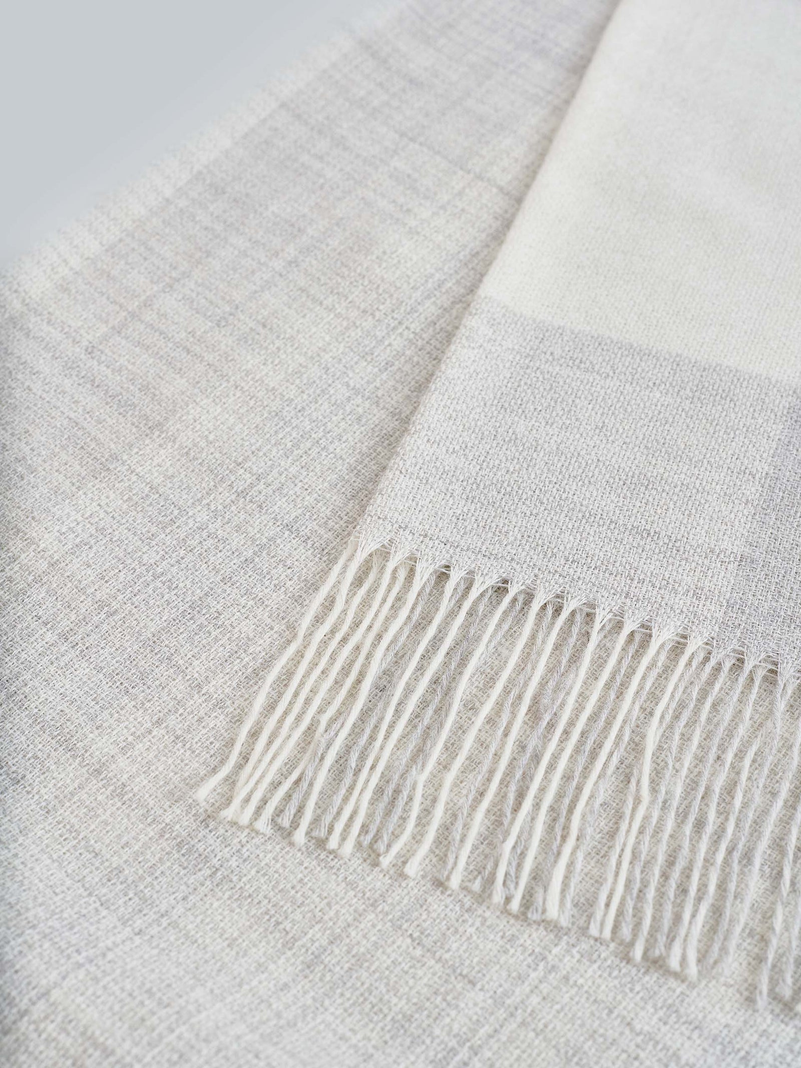 Chal Wingapo Baby Alpaca Color Crudo Ii