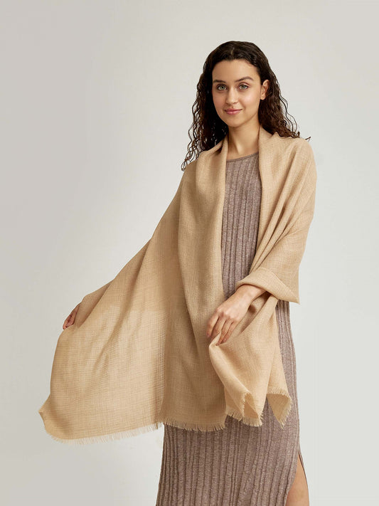 Windsurf Shawl Baby Alpaca Color Beige