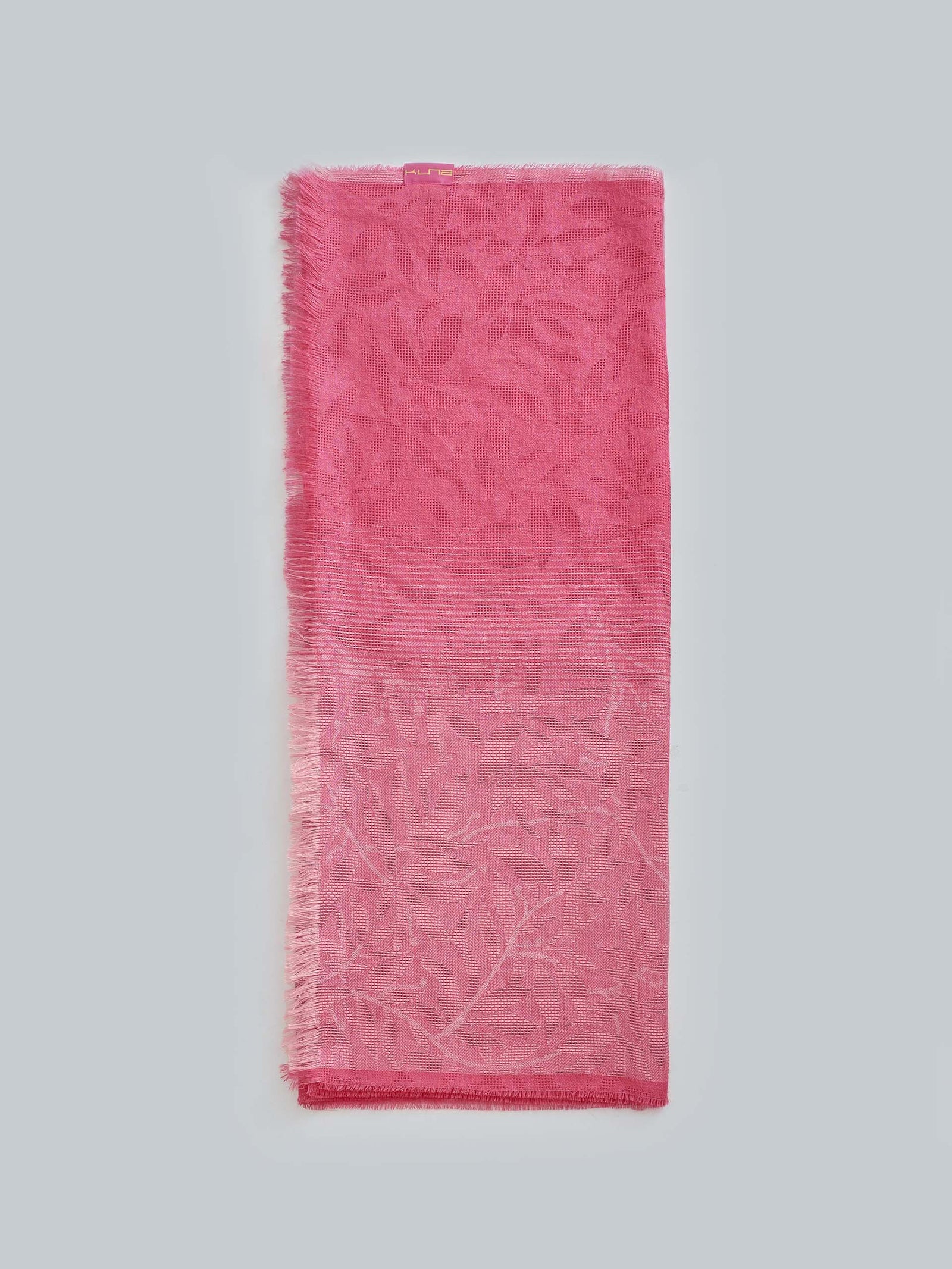 Chal Winslow de alpaca baby y seda color fucsia