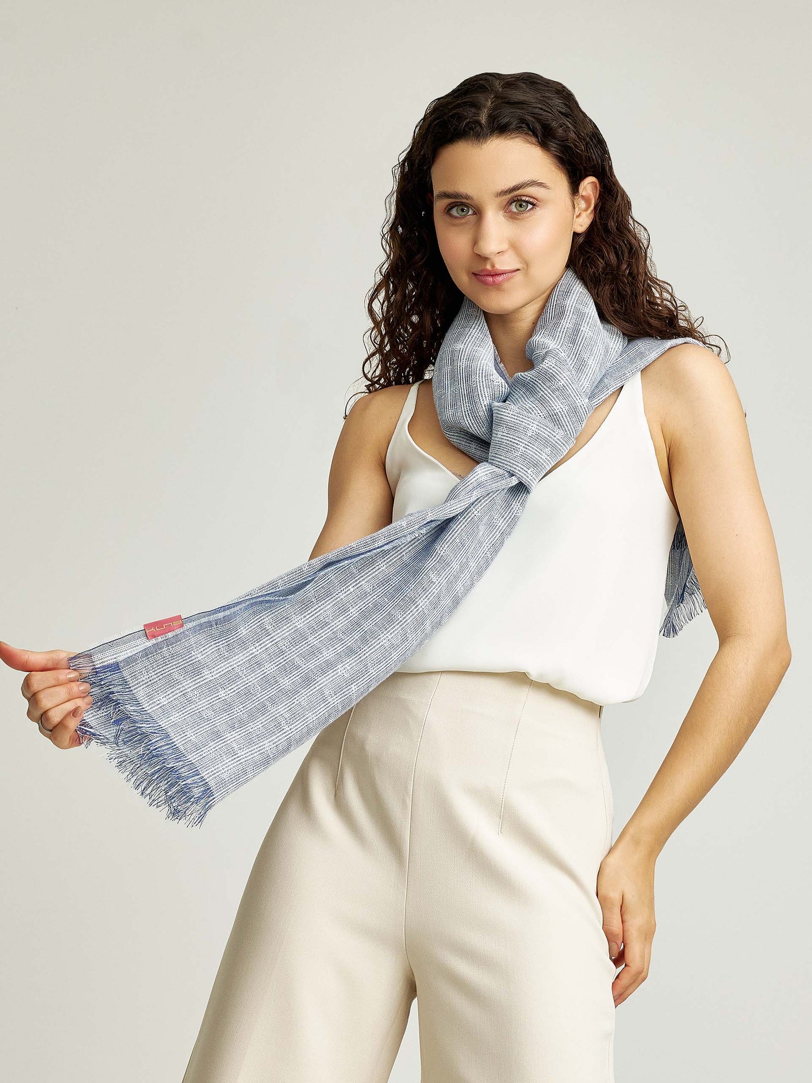 Willkomen Shawl Linen Color Blue