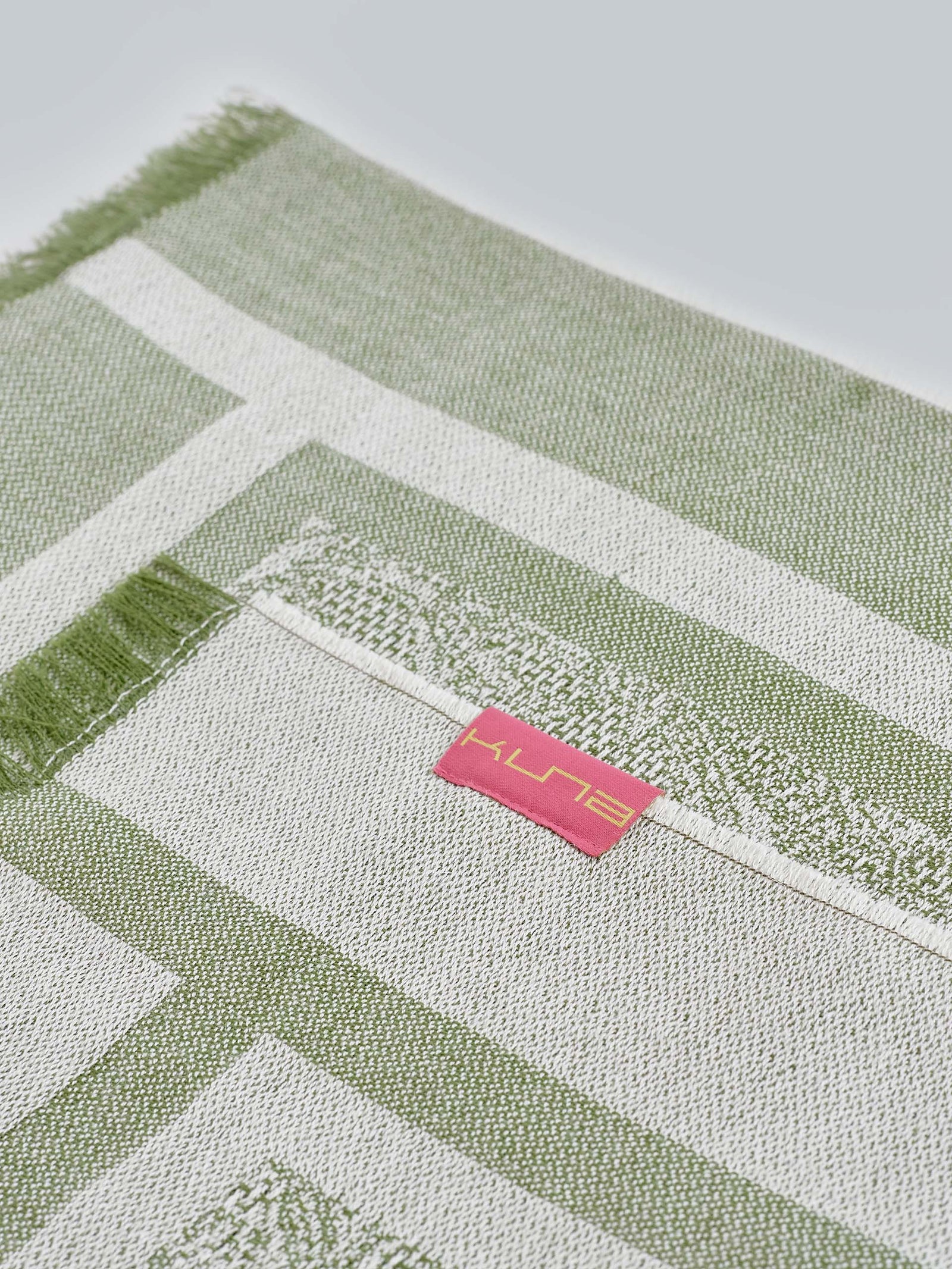 Pañuelo de agua Baby Alpaca y seda Color verde