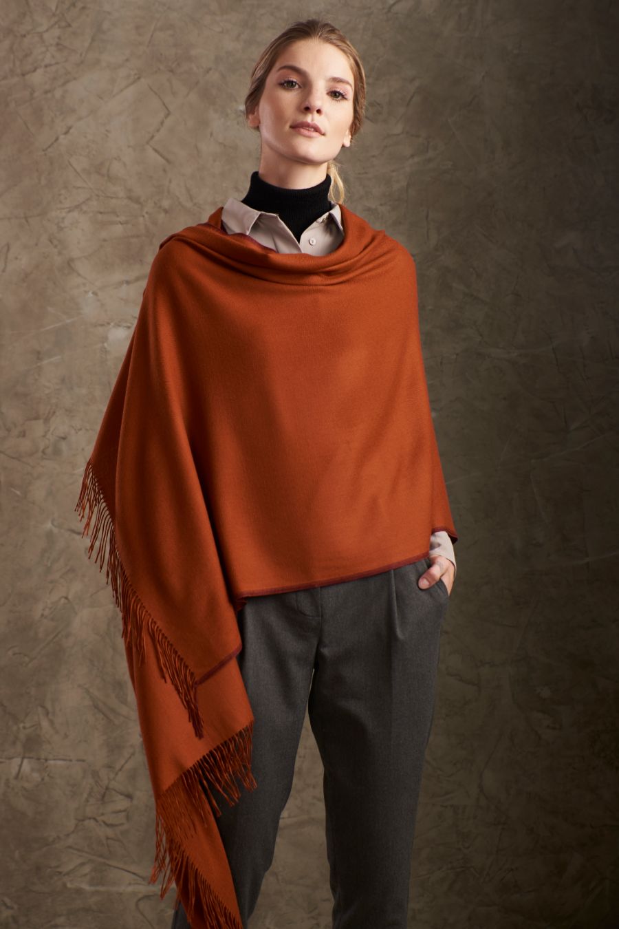 Bella Shawl Vikuna Color Vikuna