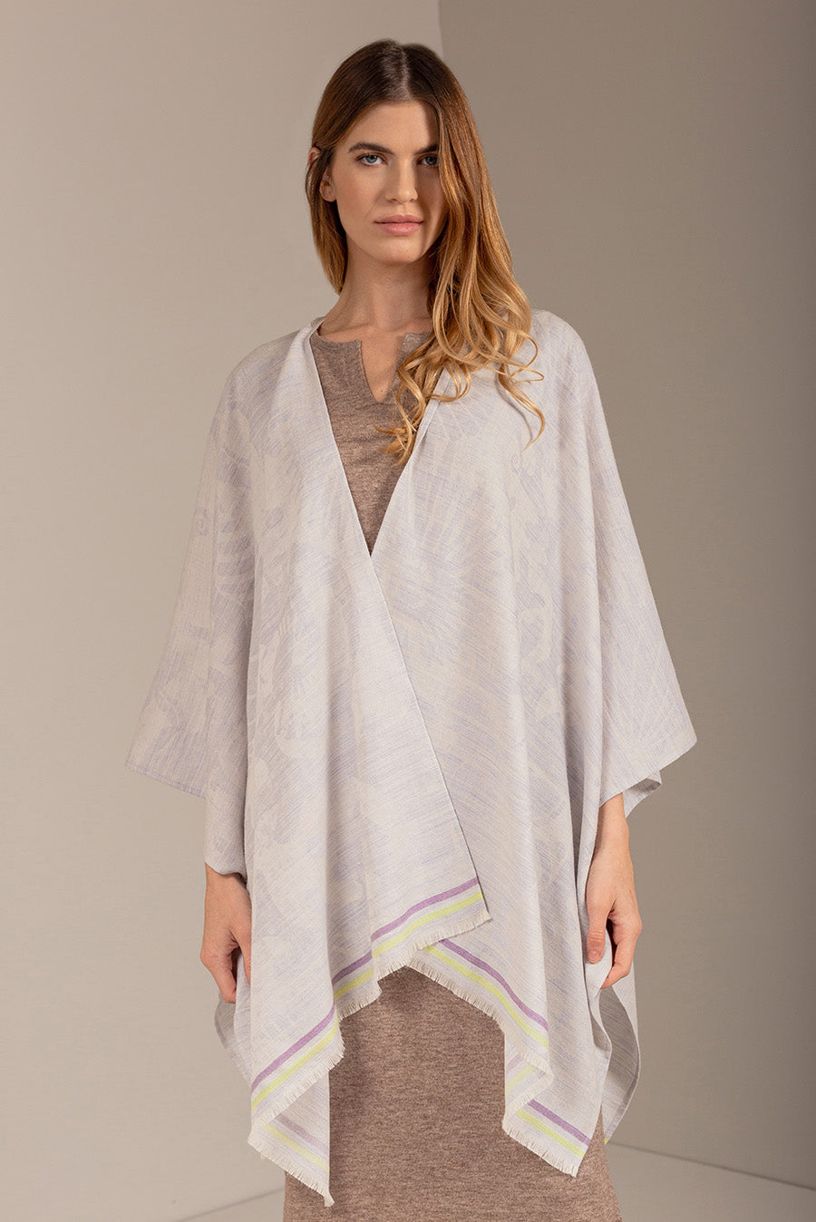 Uv Cape Baby Alpaca Color Light Blue