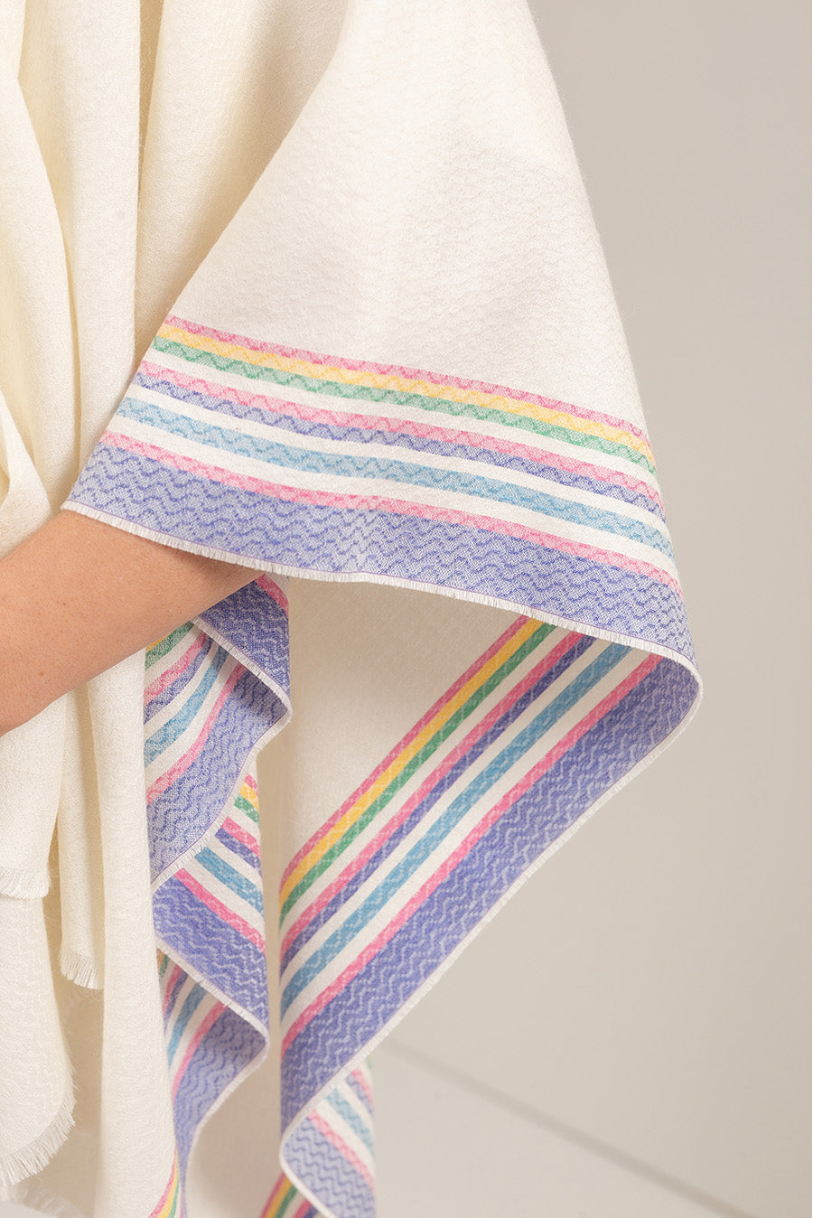 CAPA UNTILTED DE BABY ALPACA COLOR ECRU