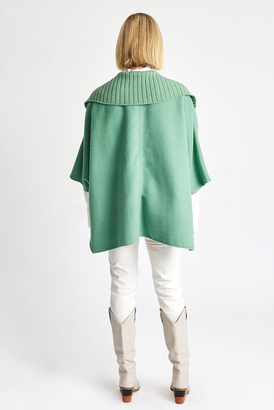 Capa Whisper De Baby Alpaca Color Basil
