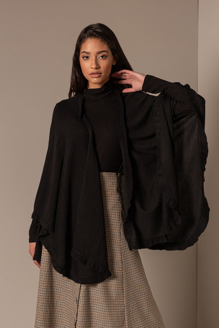 PONCHO BROMELIA DE ALPACA 16 COLOR BLACK