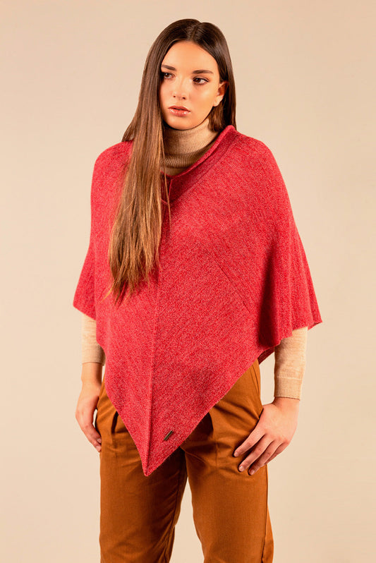 Poncho Ulala De Baby Alpaca Color Amarena