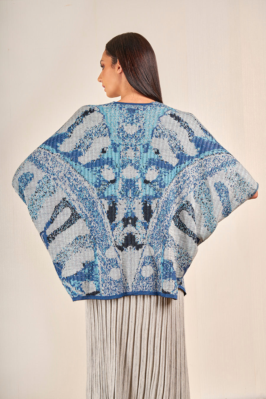 Verona Cape Baby Alpaca Color Black