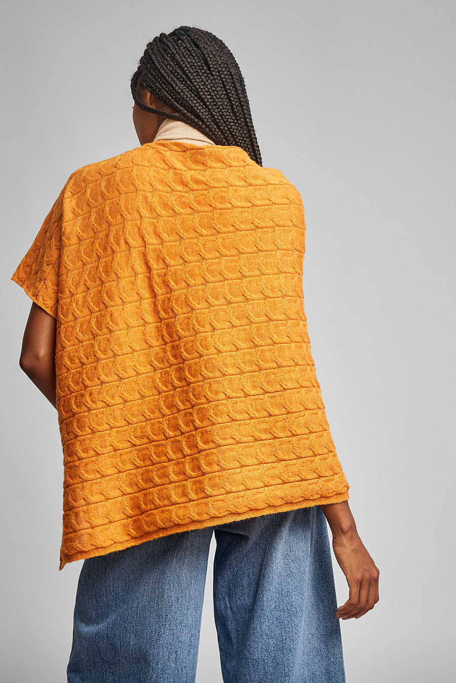 Poncho Sauce Baby Alpaca Color Ara