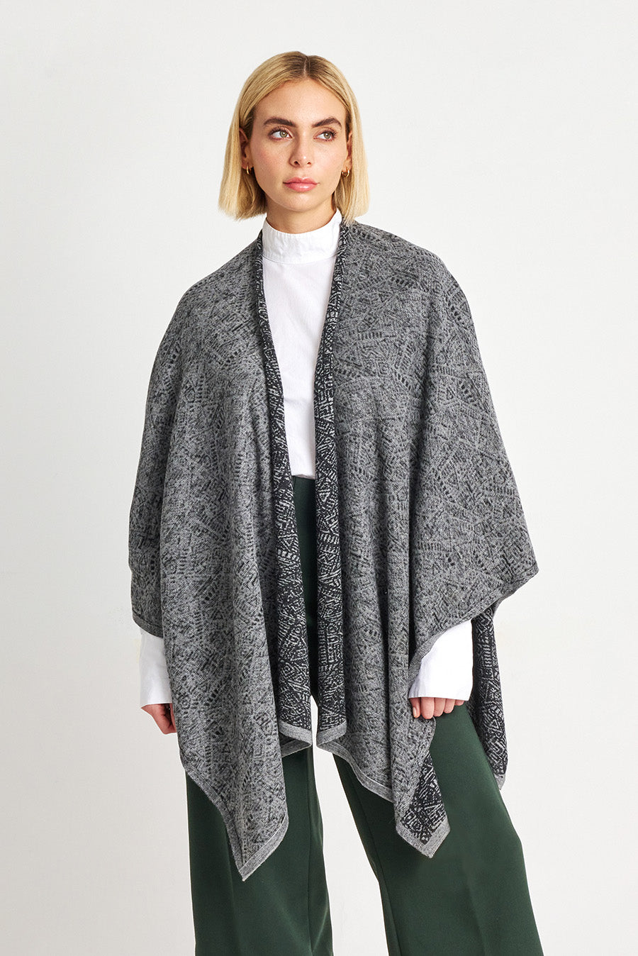 Web Poncho Baby Alpaca Color Nuage