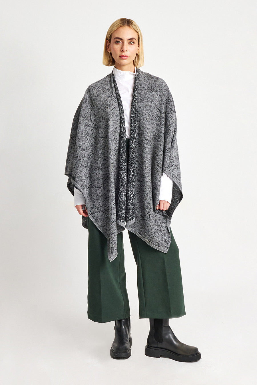 Web Poncho Baby Alpaca Color Nuage