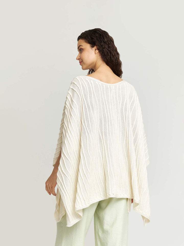 Wichita Poncho Baby Alpaca y Seda Color Crudo