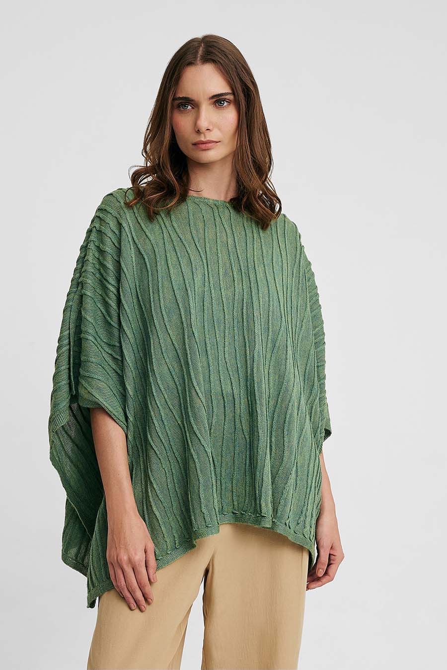Wichita Poncho Baby Alpaca Color Verde