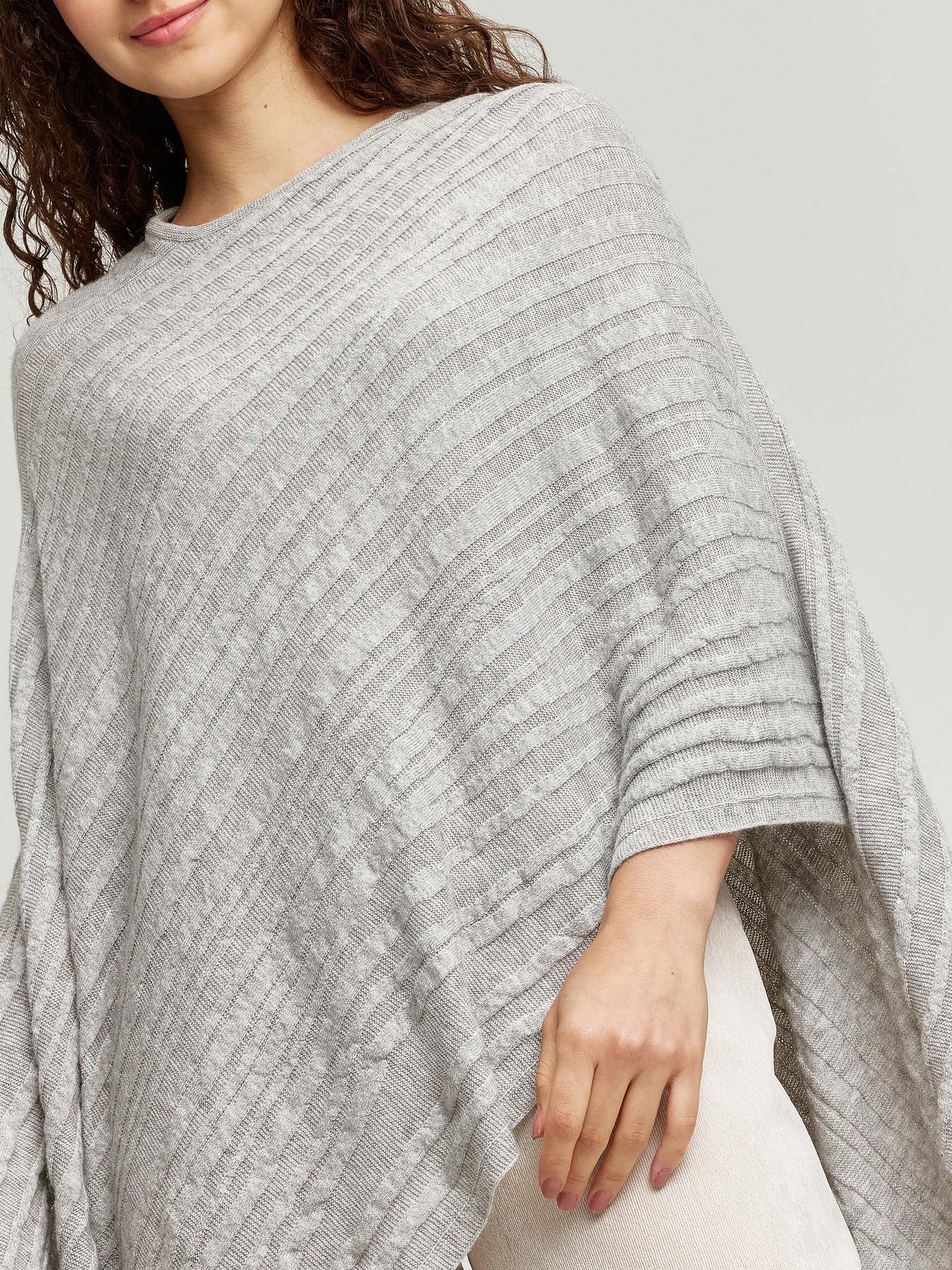 Wasabi Poncho Cotton & Baby Alpaca Color Grey