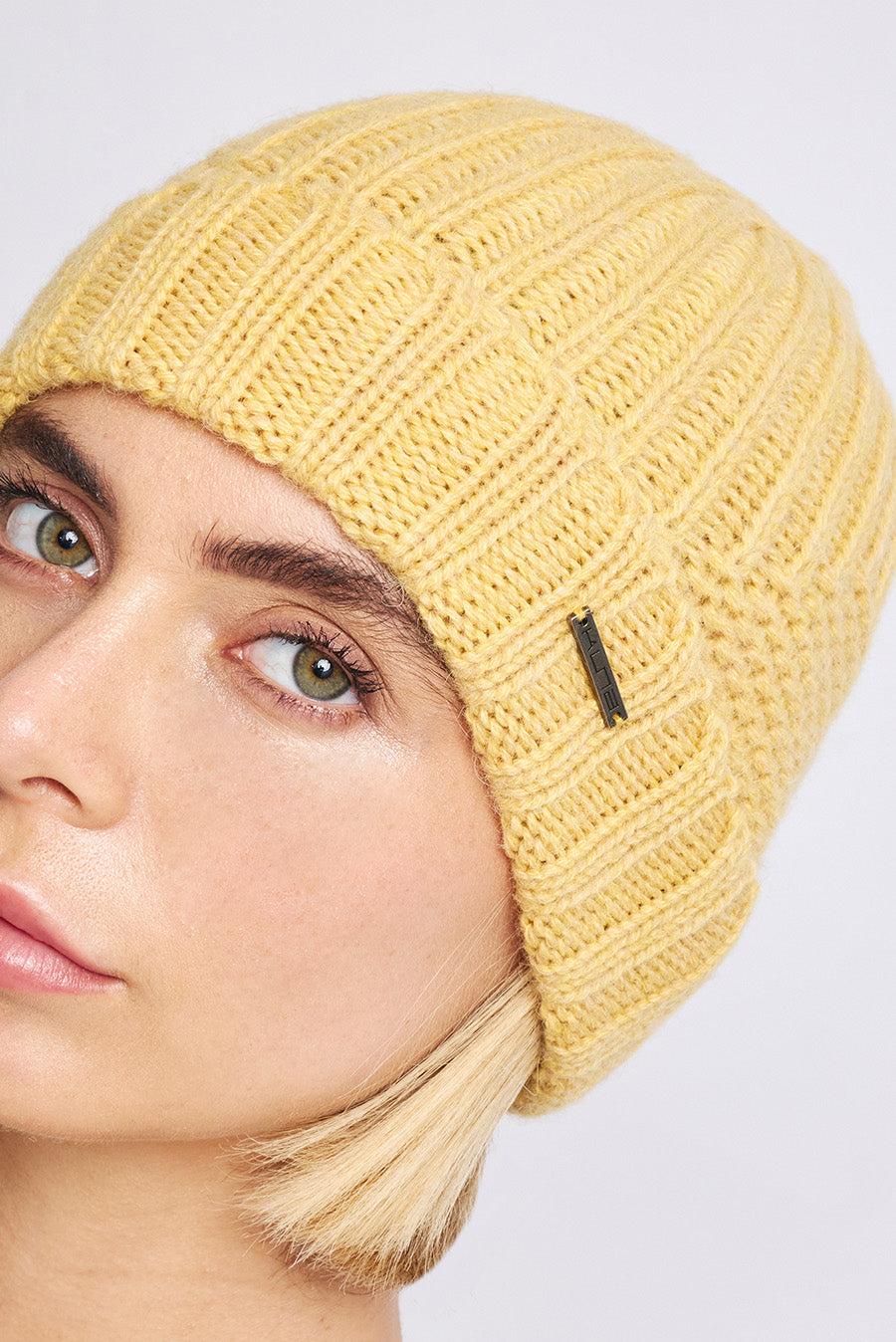 Pascual Hat Baby Alpaca Color Amarelo