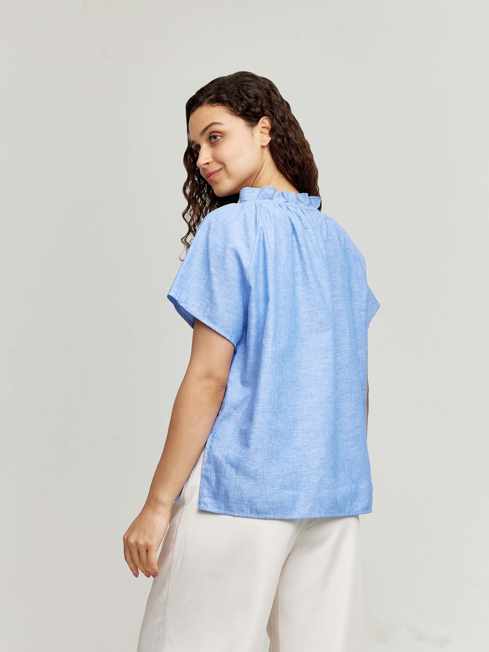 Blusa Wonka Lino Color Azul Claro
