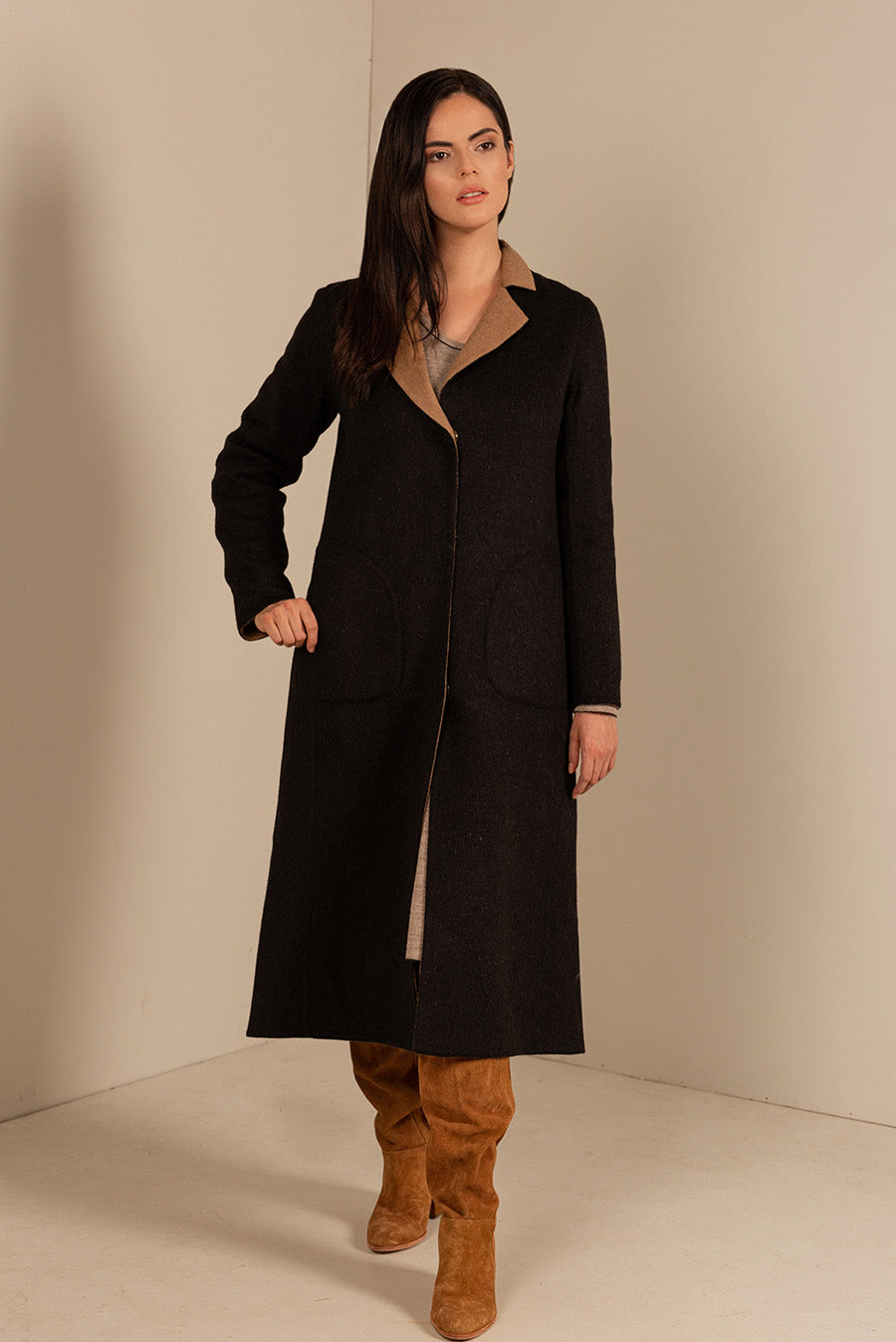 Umanoid Coat Baby Alpaca & Wool Color Black & Camel