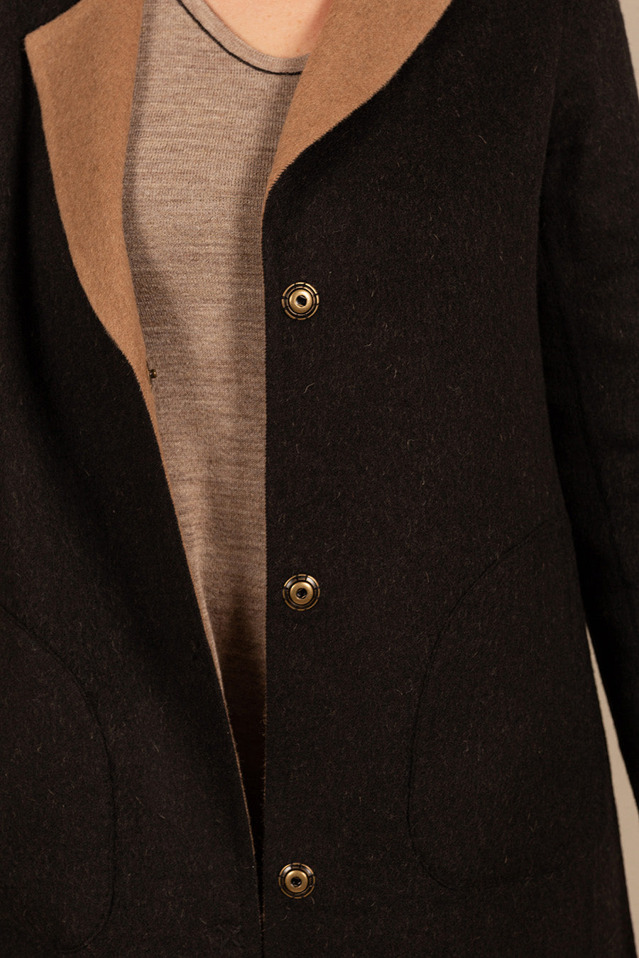 Umanoid Coat Baby Alpaca & Wool Color Black & Camel