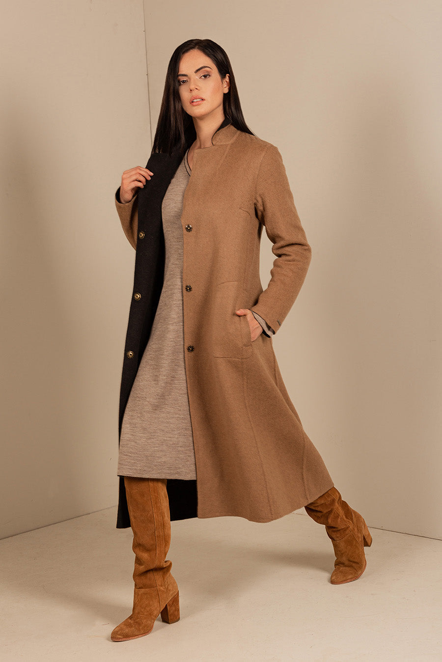 Umanoid Coat Baby Alpaca & Wool Color Black & Camel