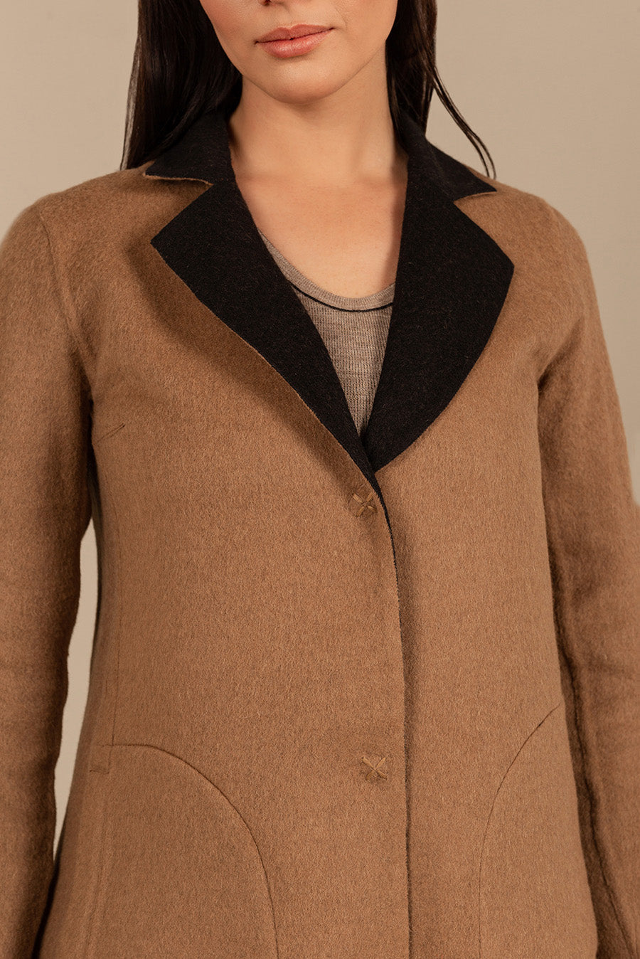 Umanoid Coat Baby Alpaca & Wool Color Black & Camel