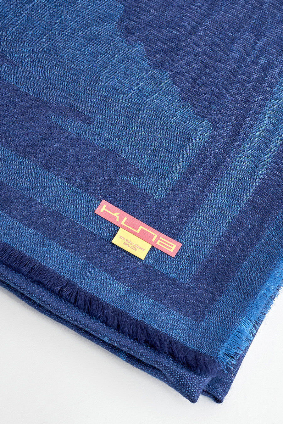 Wansee Mantón Baby Alpaca Color Azul